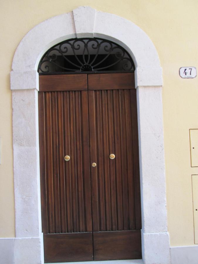 B&B Regina Margherita Л'Акуила Экстерьер фото