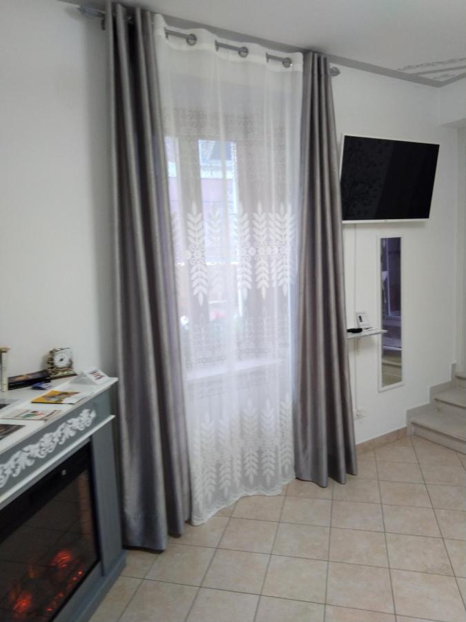 B&B Regina Margherita Л'Акуила Экстерьер фото